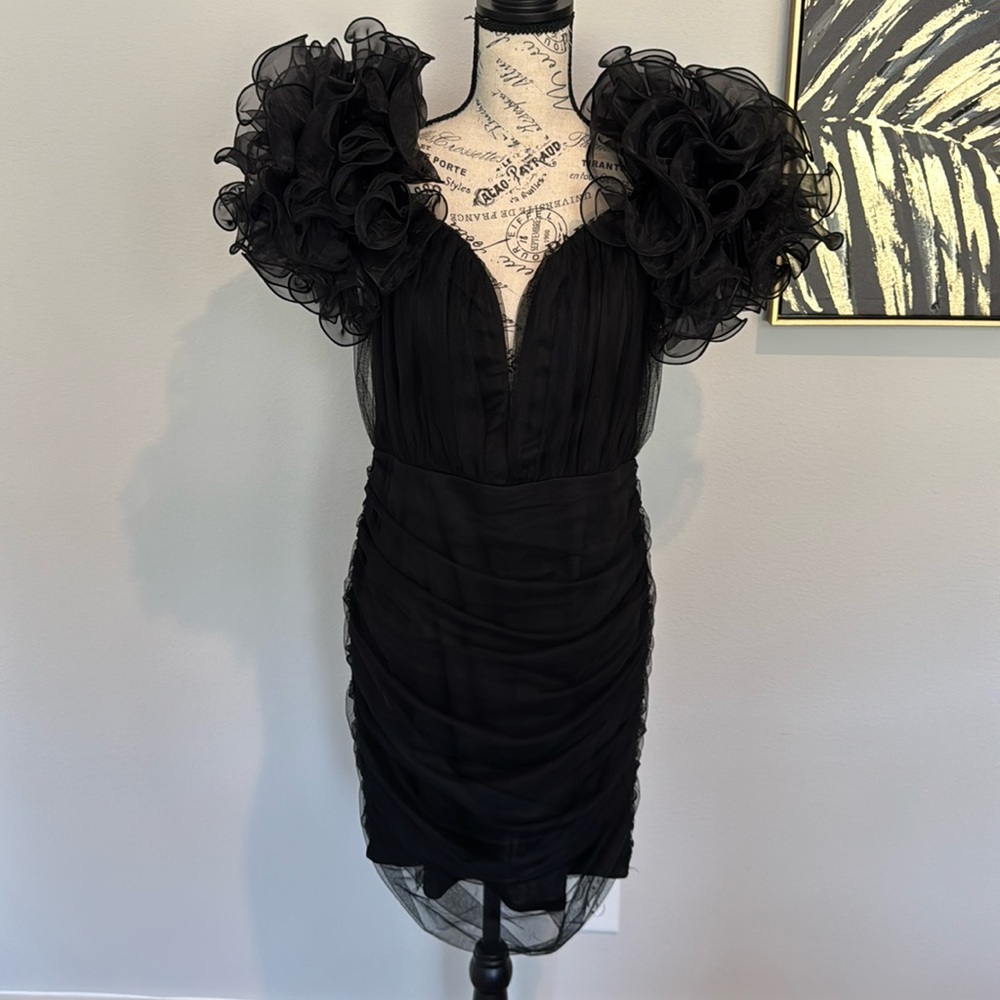 Missguided Black statement dress